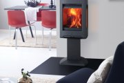 JOTUL F 167 s bočním prosklením, černý lak